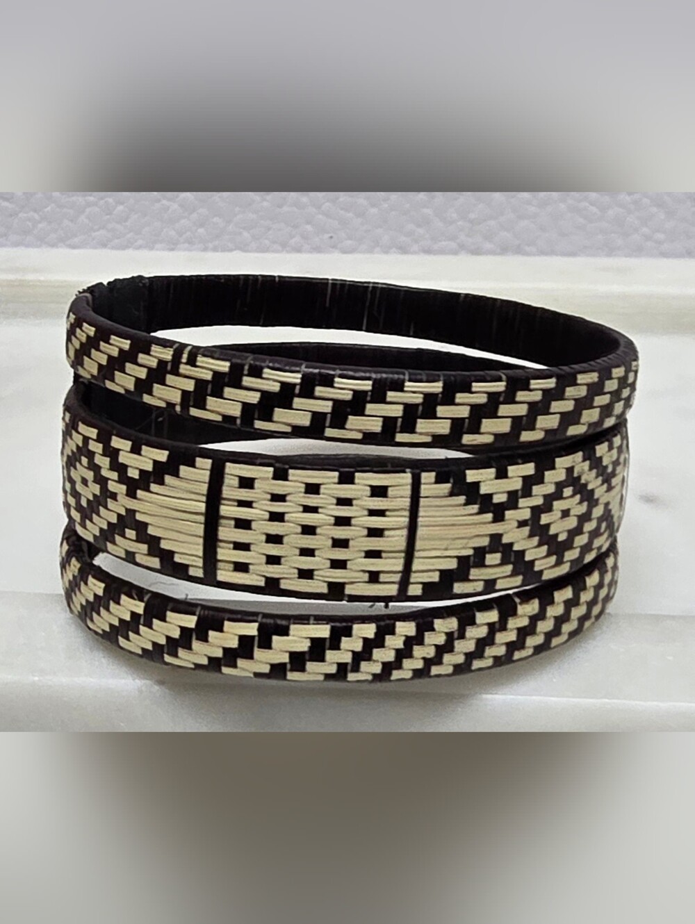 Handwoven Caña flecha cuff bracelet, - Picture 6 of 7